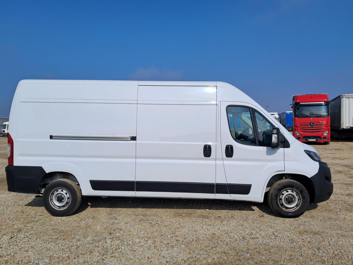 FIAT DUCATO FURGON BLASZAK - Fourgon utilitaire: photos 4 FIAT DUCATO FURGON BLASZAK - Fourgon utilitaire: photos 4