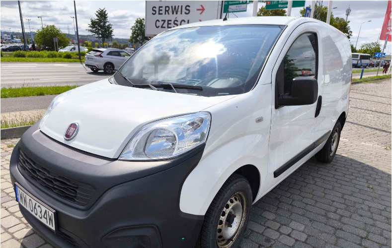 FIAT FIORINO FURGON BLASZAK - Fourgon utilitaire: photos 2 FIAT FIORINO FURGON BLASZAK - Fourgon utilitaire: photos 2