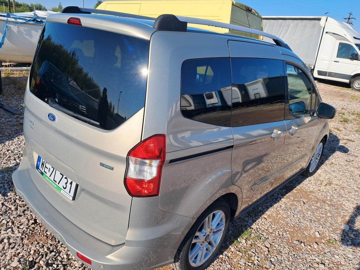 FORD TOURNEO COURIER MINIVAN - Voiture: photos 5 FORD TOURNEO COURIER MINIVAN - Voiture: photos 5