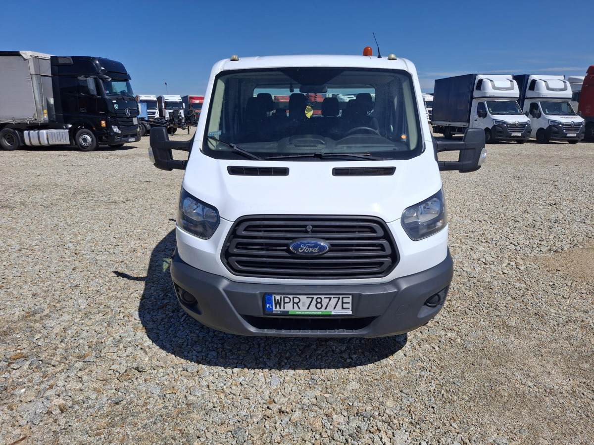 FORD TRANSIT DOKA - Utilitaire double cabine: photos 2 FORD TRANSIT DOKA - Utilitaire double cabine: photos 2