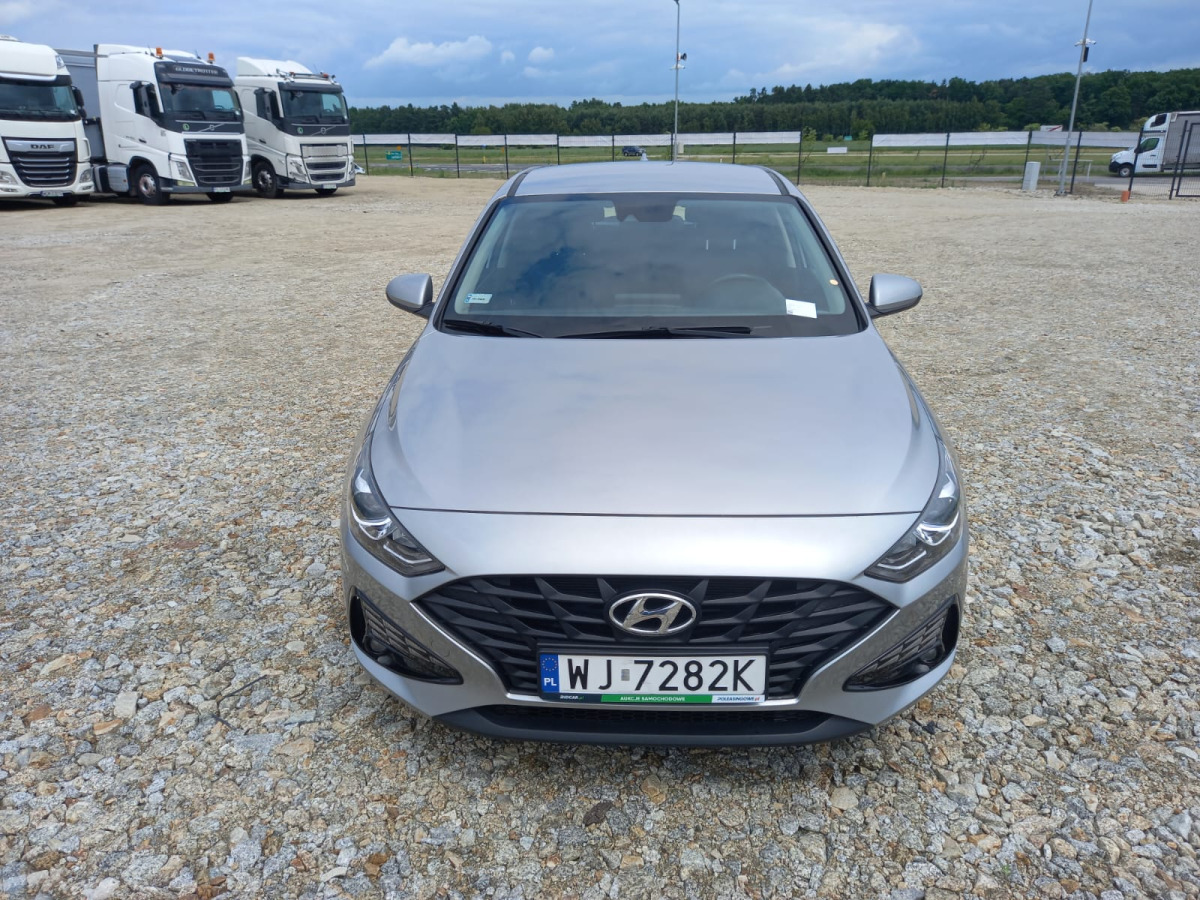 HYUNDAI I30 HATCHBACK - Voiture à hayon: photos 2 HYUNDAI I30 HATCHBACK - Voiture à hayon: photos 2