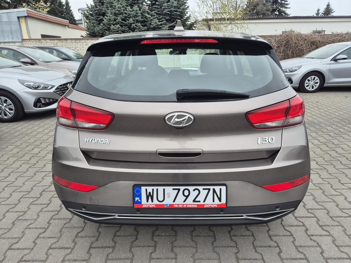 HYUNDAI I30 HATCHBACK - Voiture à hayon: photos 5 HYUNDAI I30 HATCHBACK - Voiture à hayon: photos 5