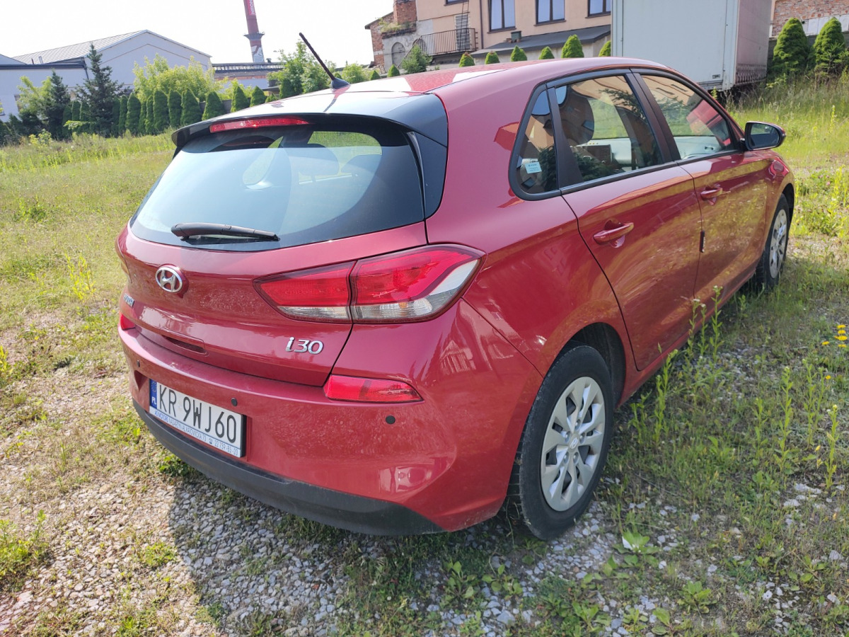 HYUNDAI I30 HATCHBACK - Voiture à hayon: photos 4 HYUNDAI I30 HATCHBACK - Voiture à hayon: photos 4
