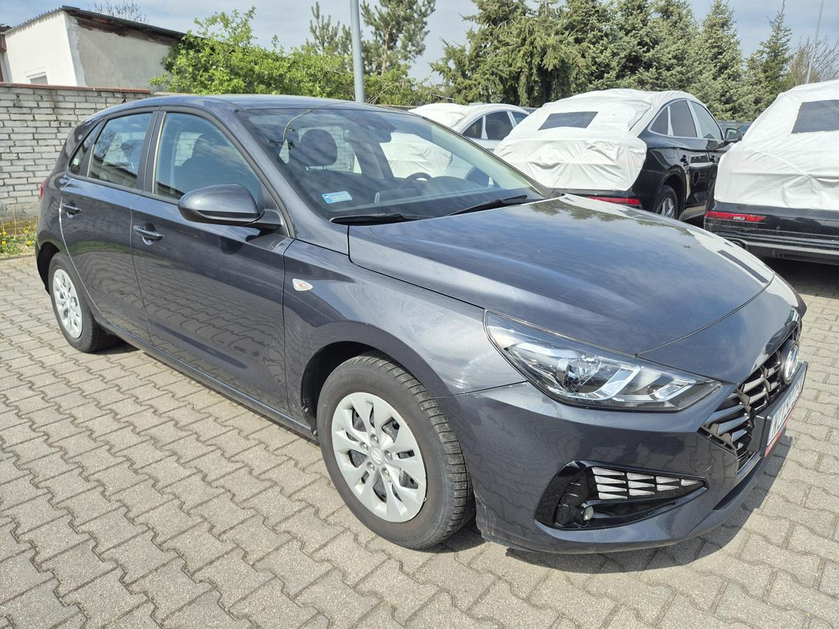 HYUNDAI I30 HATCHBACK - Voiture à hayon: photos 1 HYUNDAI I30 HATCHBACK - Voiture à hayon: photos 1