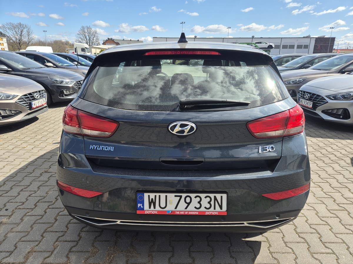 HYUNDAI I30 HATCHBACK - Voiture à hayon: photos 5 HYUNDAI I30 HATCHBACK - Voiture à hayon: photos 5
