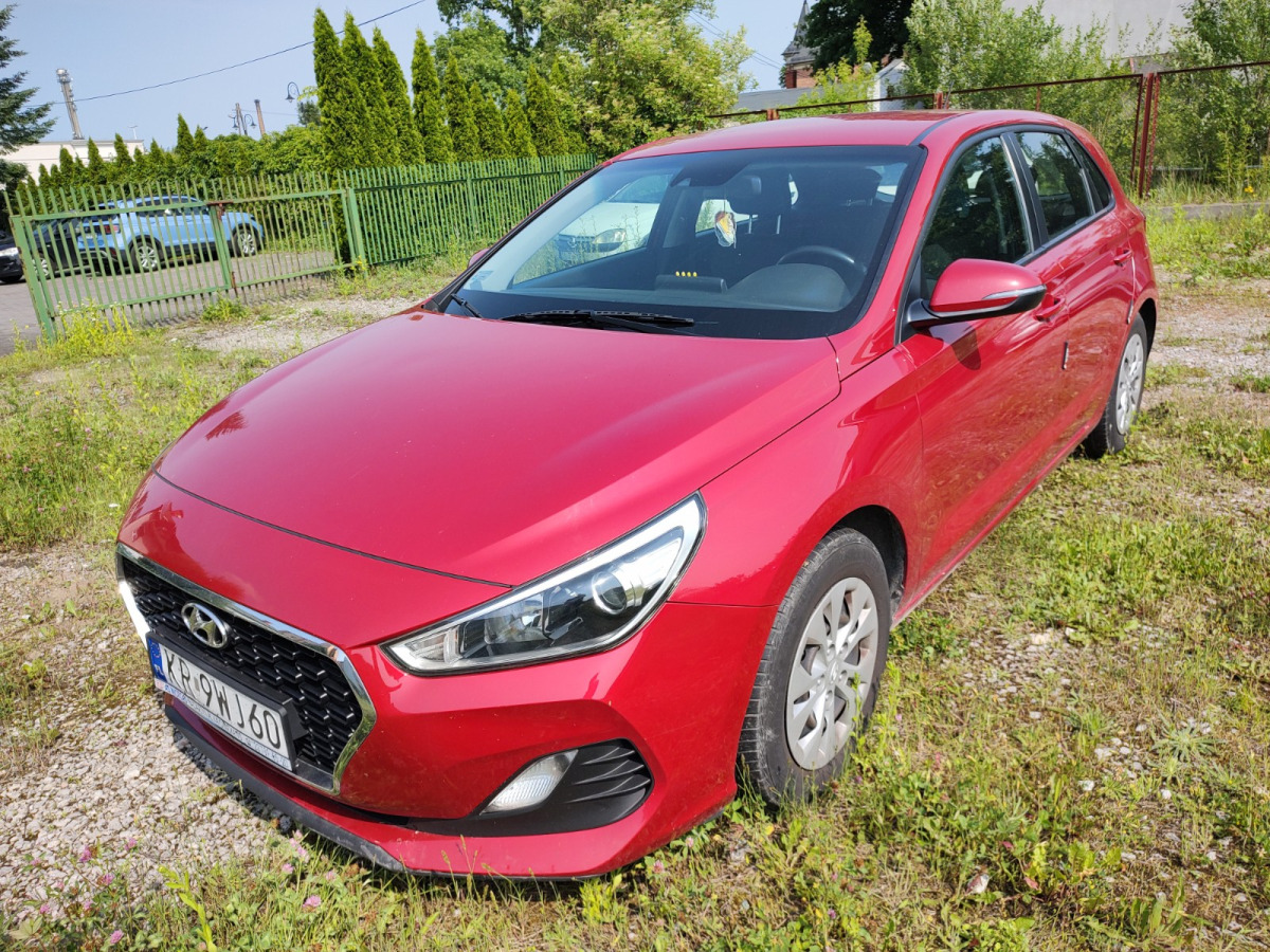 HYUNDAI I30 HATCHBACK - Voiture à hayon: photos 3 HYUNDAI I30 HATCHBACK - Voiture à hayon: photos 3