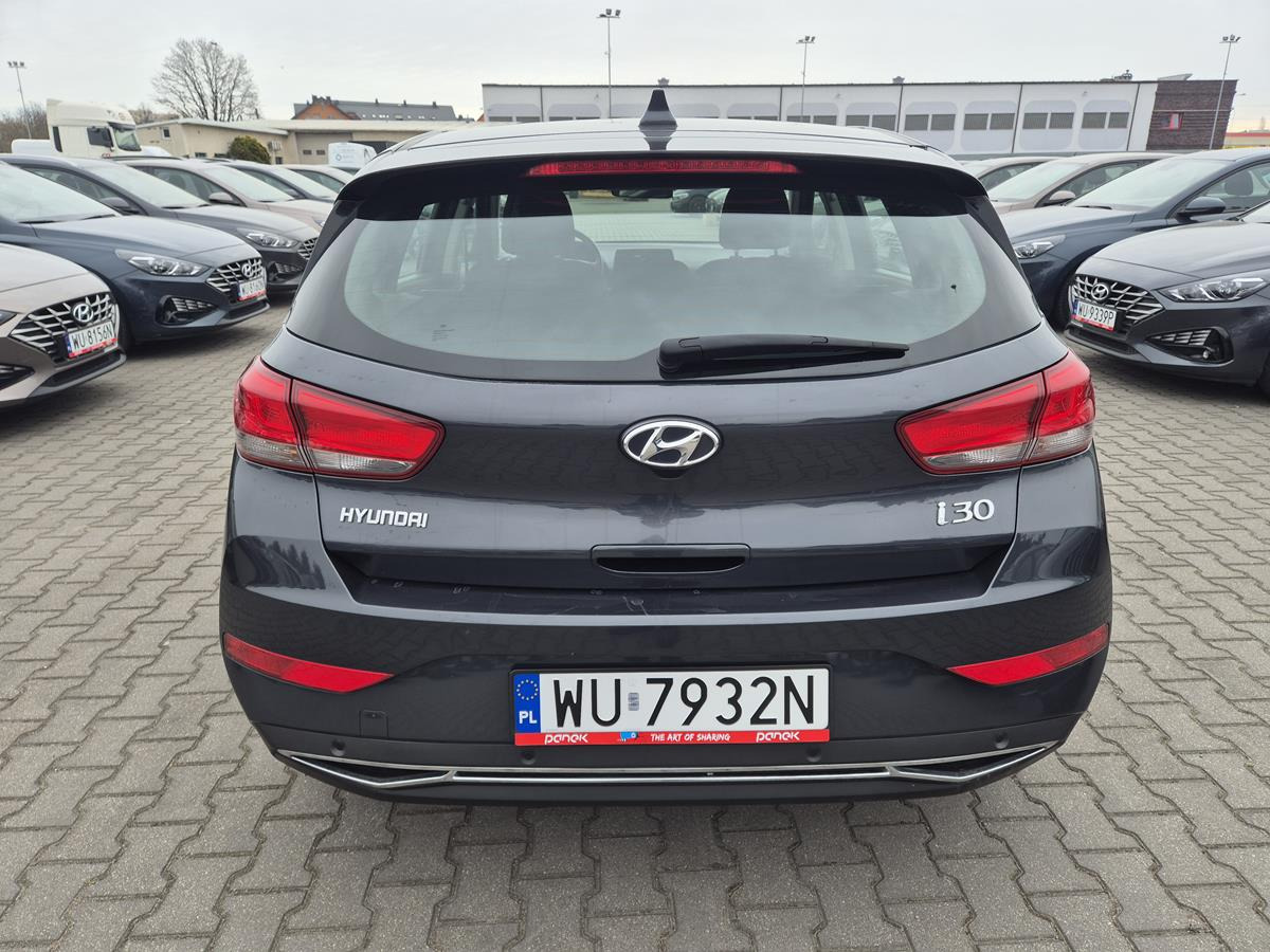 HYUNDAI I30 HATCHBACK - Voiture à hayon: photos 5 HYUNDAI I30 HATCHBACK - Voiture à hayon: photos 5