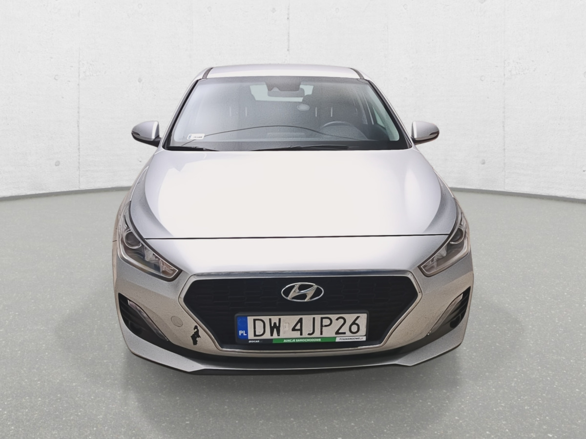 HYUNDAI I30 HATCHBACK - Voiture à hayon: photos 3 HYUNDAI I30 HATCHBACK - Voiture à hayon: photos 3