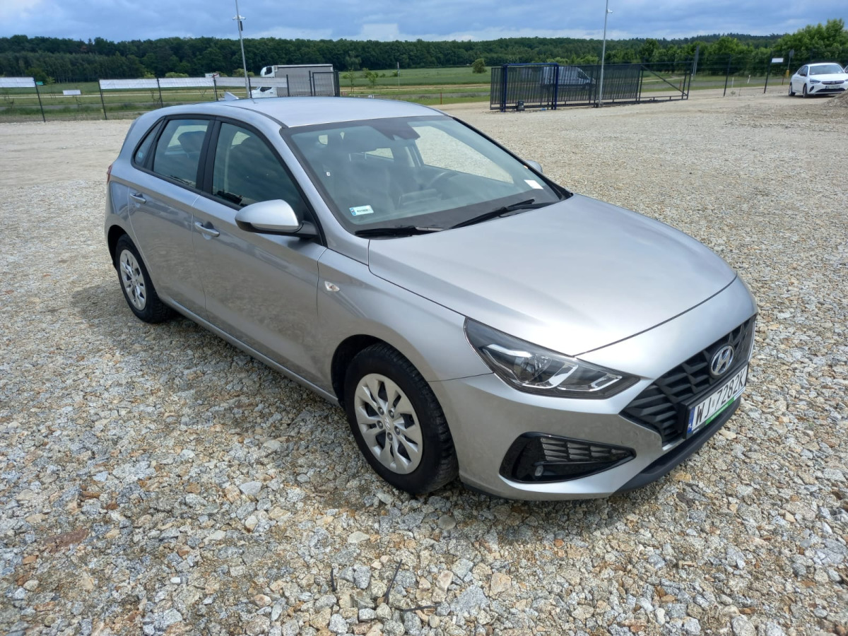 HYUNDAI I30 HATCHBACK - Voiture à hayon: photos 1 HYUNDAI I30 HATCHBACK - Voiture à hayon: photos 1