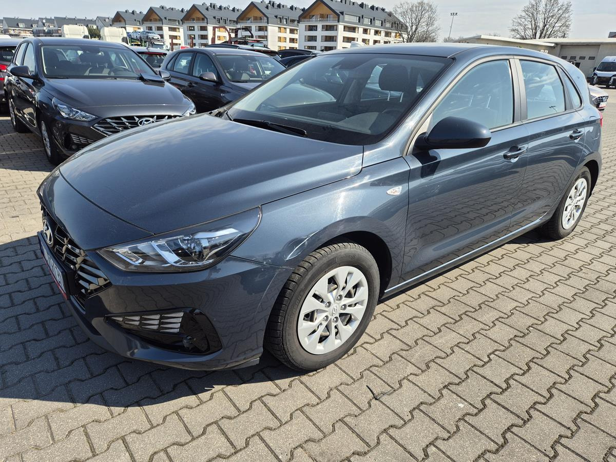 HYUNDAI I30 HATCHBACK - Voiture à hayon: photos 2 HYUNDAI I30 HATCHBACK - Voiture à hayon: photos 2