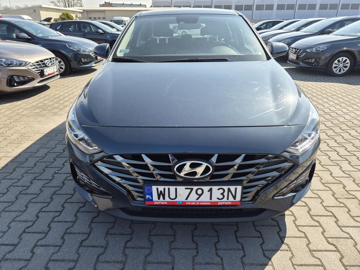 HYUNDAI I30 HATCHBACK - Voiture à hayon: photos 3 HYUNDAI I30 HATCHBACK - Voiture à hayon: photos 3