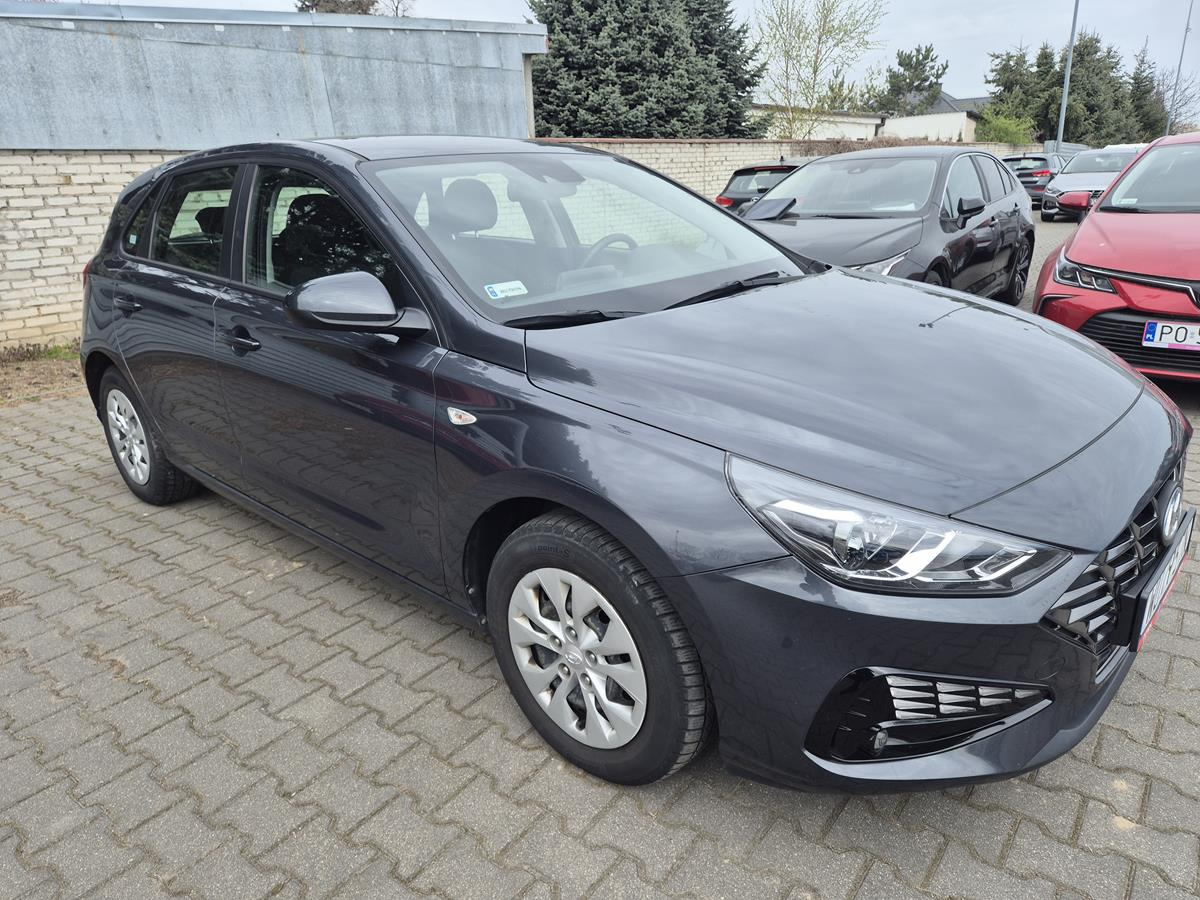 HYUNDAI I30 HATCHBACK - Voiture à hayon: photos 1 HYUNDAI I30 HATCHBACK - Voiture à hayon: photos 1