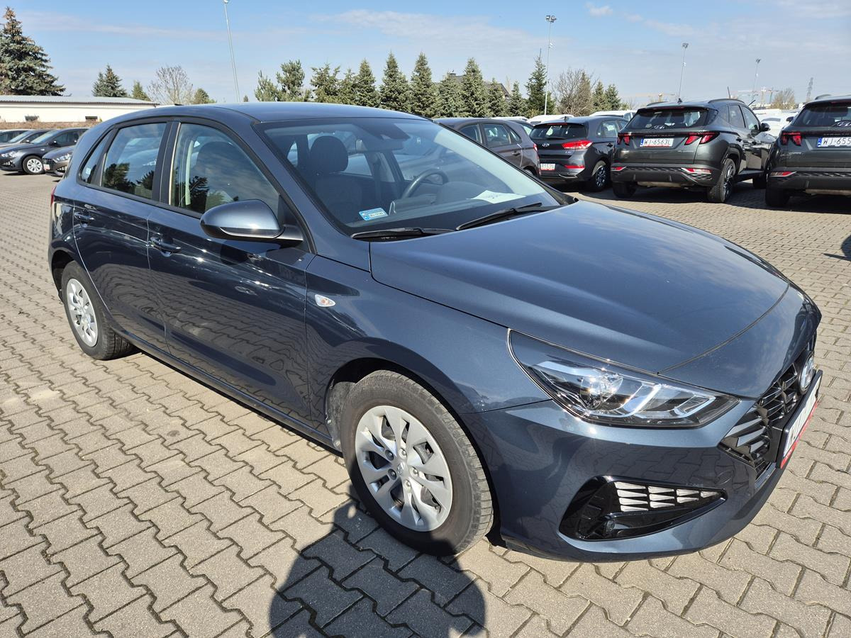 HYUNDAI I30 HATCHBACK - Voiture à hayon: photos 1 HYUNDAI I30 HATCHBACK - Voiture à hayon: photos 1