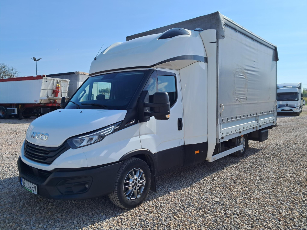 IVECO 35S18 PLANDEKA - Véhicule utilitaire plateau baché: photos 3 IVECO 35S18 PLANDEKA - Véhicule utilitaire plateau baché: photos 3