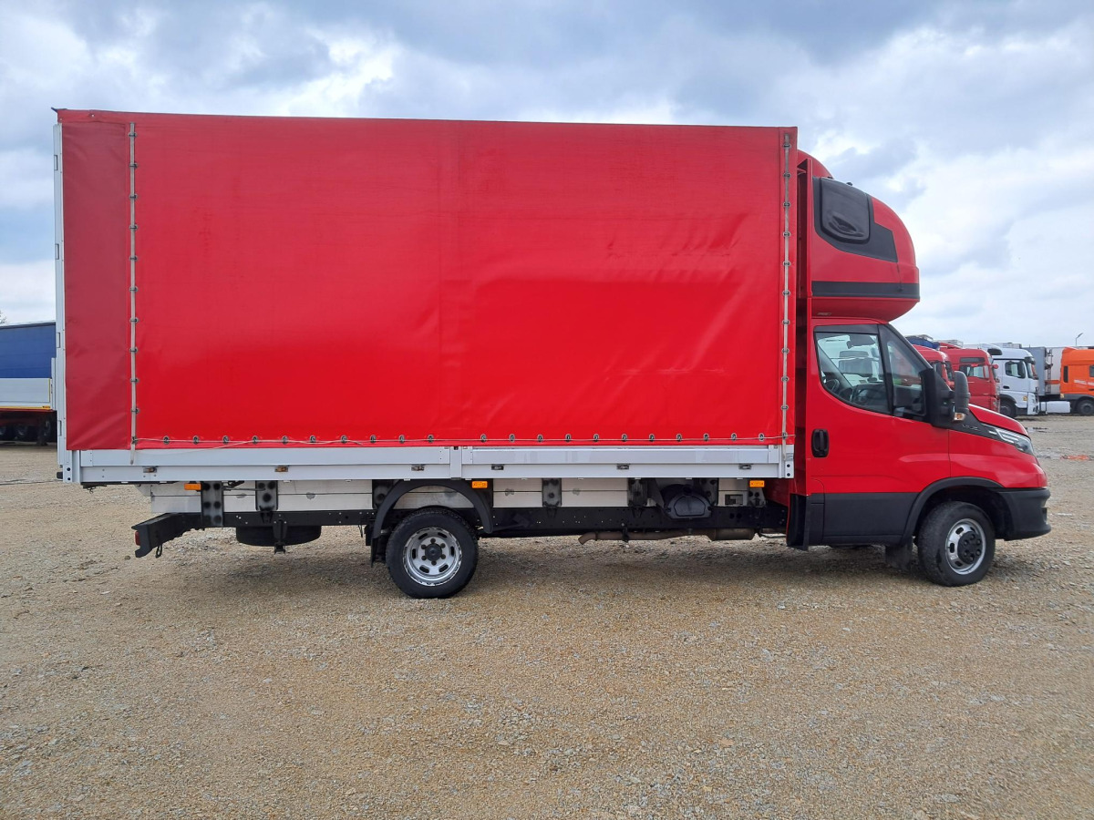 IVECO 50C18 PLANDEKA - Véhicule utilitaire plateau baché: photos 5 IVECO 50C18 PLANDEKA - Véhicule utilitaire plateau baché: photos 5