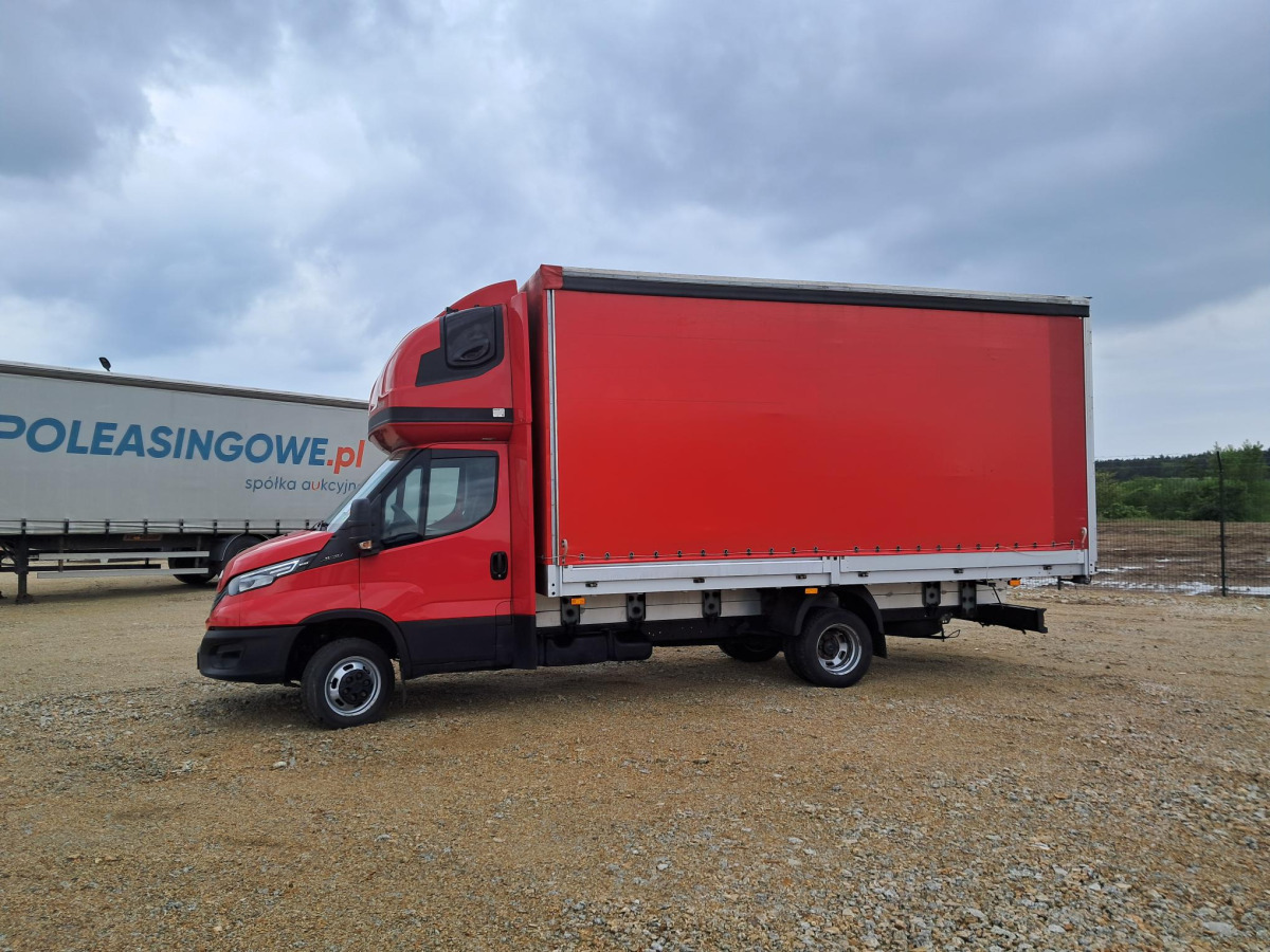 IVECO 50C18 PLANDEKA - Véhicule utilitaire plateau baché: photos 4 IVECO 50C18 PLANDEKA - Véhicule utilitaire plateau baché: photos 4