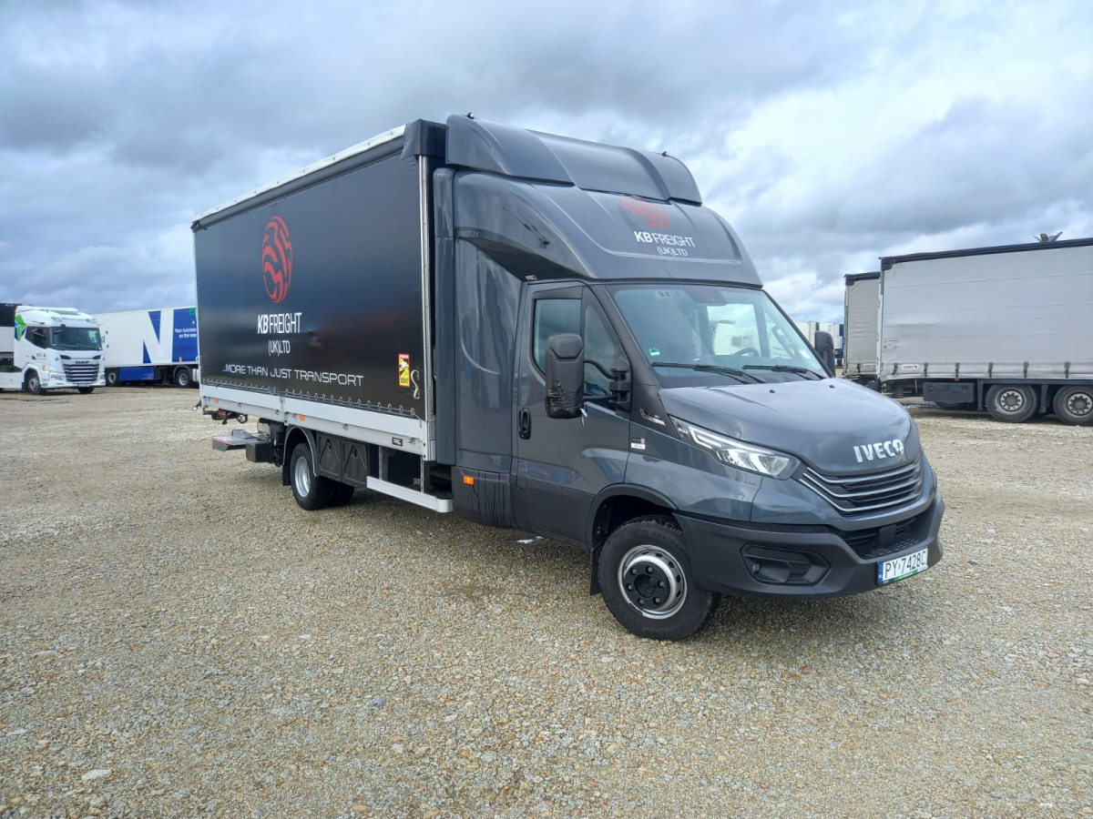 IVECO 70C18 PLANDEKA Z WINDĄ - Véhicule utilitaire plateau baché: photos 1 IVECO 70C18 PLANDEKA Z WINDĄ - Véhicule utilitaire plateau baché: photos 1