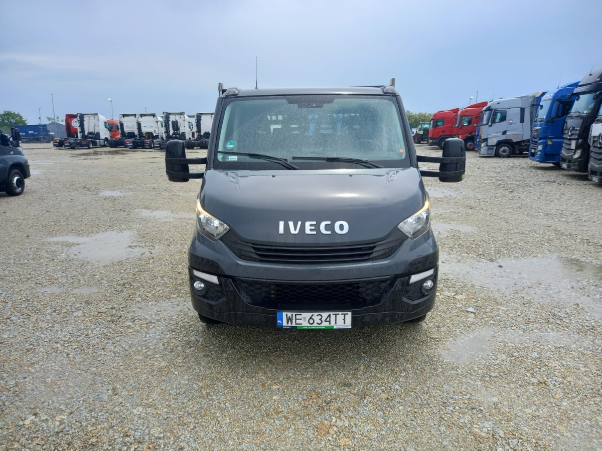 IVECO DAILY 35S15 DOKA - Utilitaire double cabine: photos 3 IVECO DAILY 35S15 DOKA - Utilitaire double cabine: photos 3