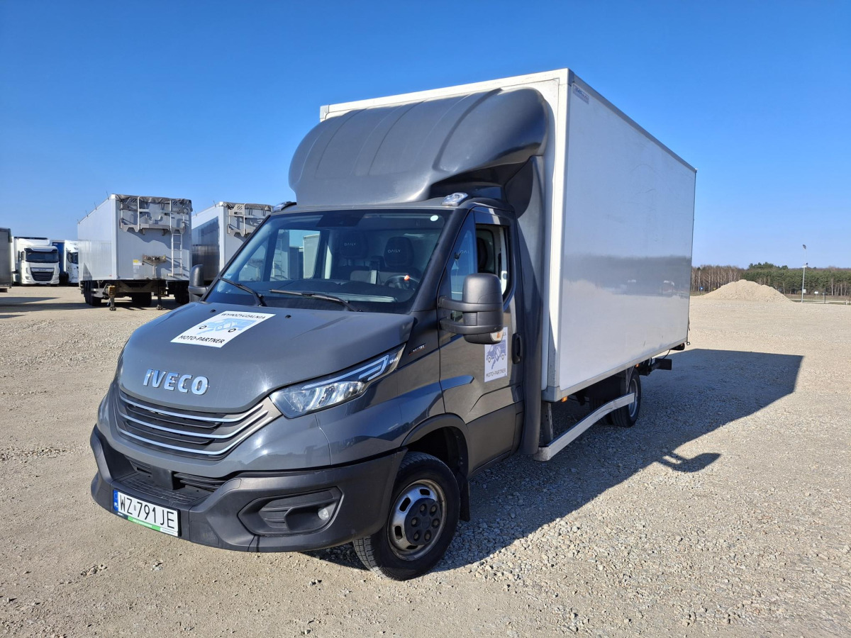 IVECO DAILY 50C18 KONTENER Z WINDĄ - Camion fourgon: photos 2 IVECO DAILY 50C18 KONTENER Z WINDĄ - Camion fourgon: photos 2