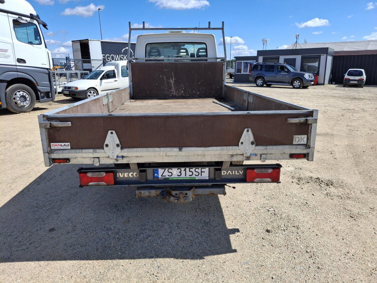 IVECO DAILY DOKA - Utilitaire double cabine: photos 4 IVECO DAILY DOKA - Utilitaire double cabine: photos 4
