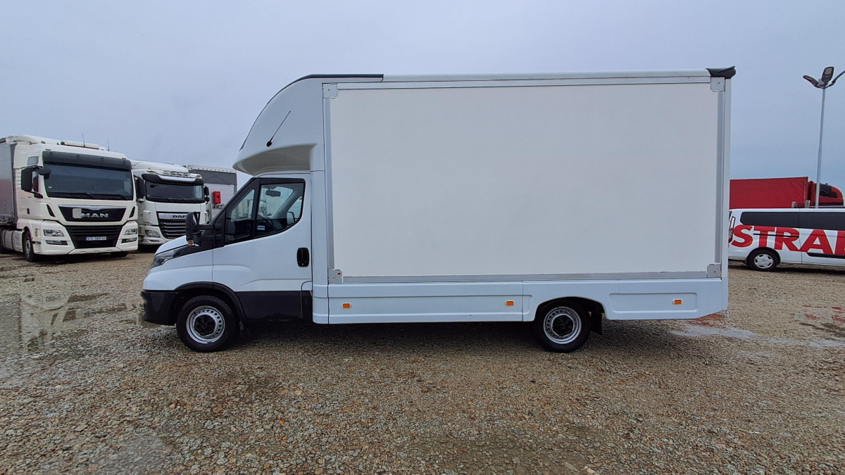 IVECO DAILY KONTENER - Fourgon: photos 4 IVECO DAILY KONTENER - Fourgon: photos 4