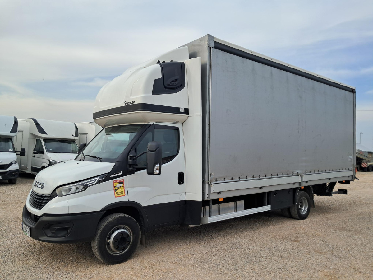 IVECO DAILY KONTENER Z WINDĄ - Fourgon: photos 2 IVECO DAILY KONTENER Z WINDĄ - Fourgon: photos 2