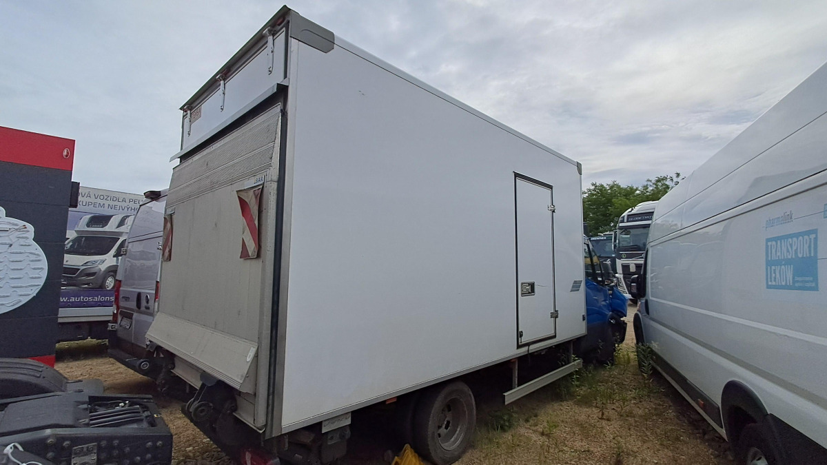 IVECO DAILY KONTENER Z WINDĄ - Camion fourgon: photos 3 IVECO DAILY KONTENER Z WINDĄ - Camion fourgon: photos 3