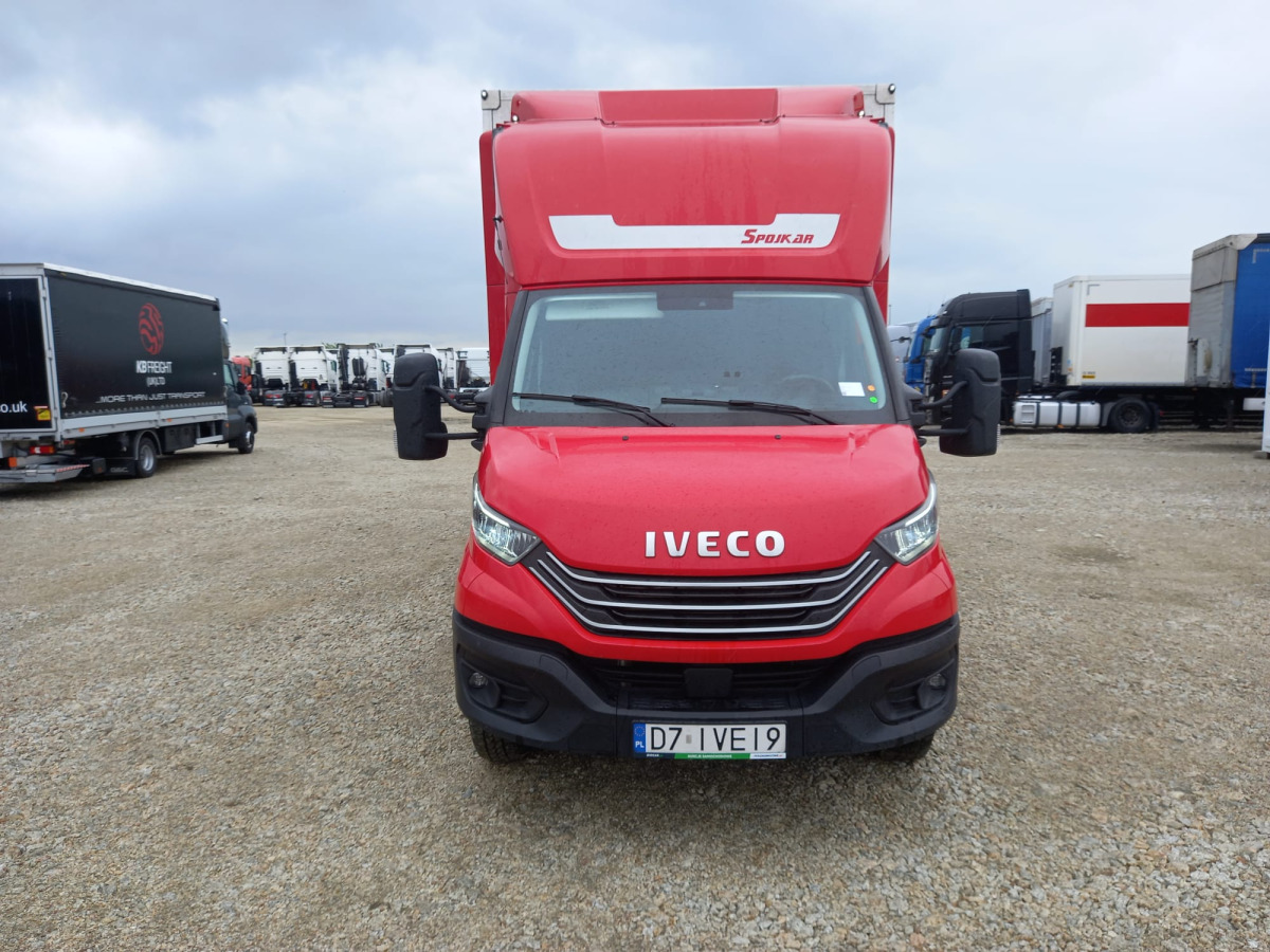 IVECO DAILY KONTENER Z WINDĄ - Camion fourgon: photos 2 IVECO DAILY KONTENER Z WINDĄ - Camion fourgon: photos 2