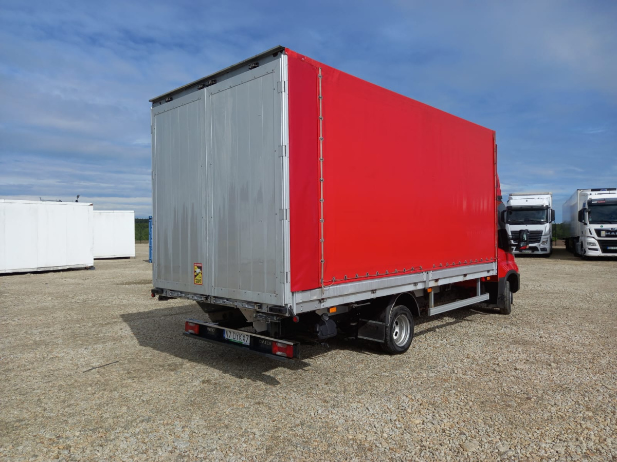 IVECO DAILY PLANDEKA - Véhicule utilitaire plateau baché: photos 5 IVECO DAILY PLANDEKA - Véhicule utilitaire plateau baché: photos 5