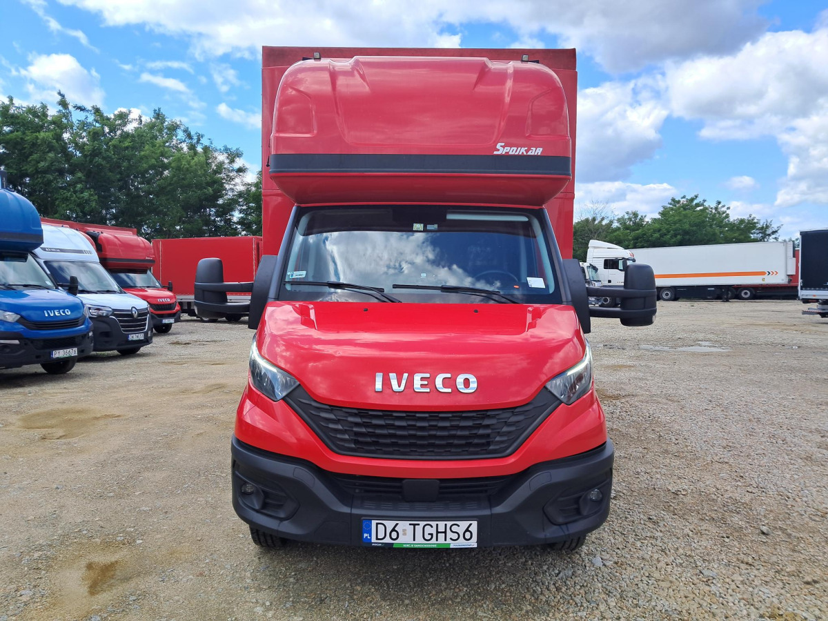 IVECO DAILY PLANDEKA - Véhicule utilitaire plateau baché: photos 3 IVECO DAILY PLANDEKA - Véhicule utilitaire plateau baché: photos 3