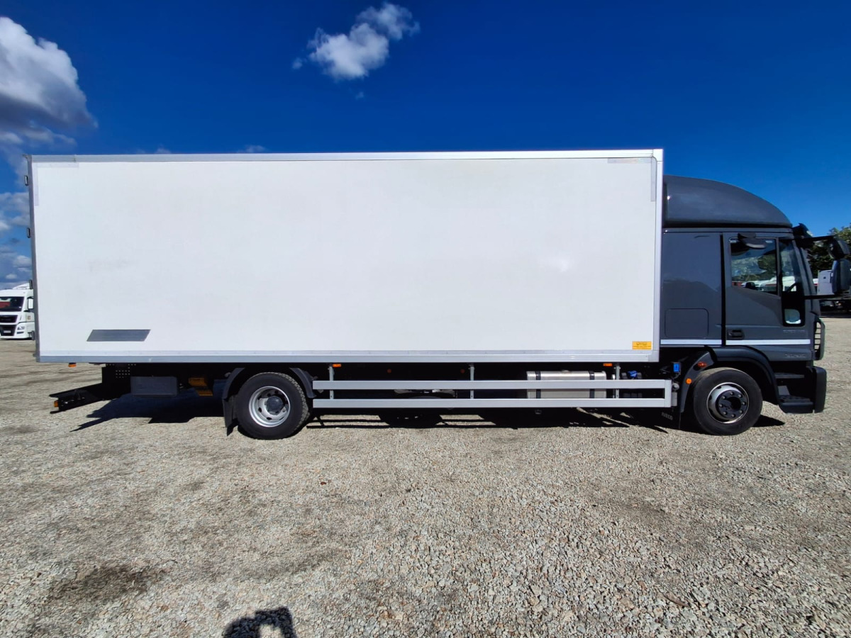 IVECO EURO CARGO IZOTERMICZNY - Camion isothermique: photos 4 IVECO EURO CARGO IZOTERMICZNY - Camion isothermique: photos 4