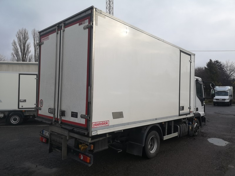 IVECO EURO CARGO KONTENER - Camion fourgon: photos 2 IVECO EURO CARGO KONTENER - Camion fourgon: photos 2