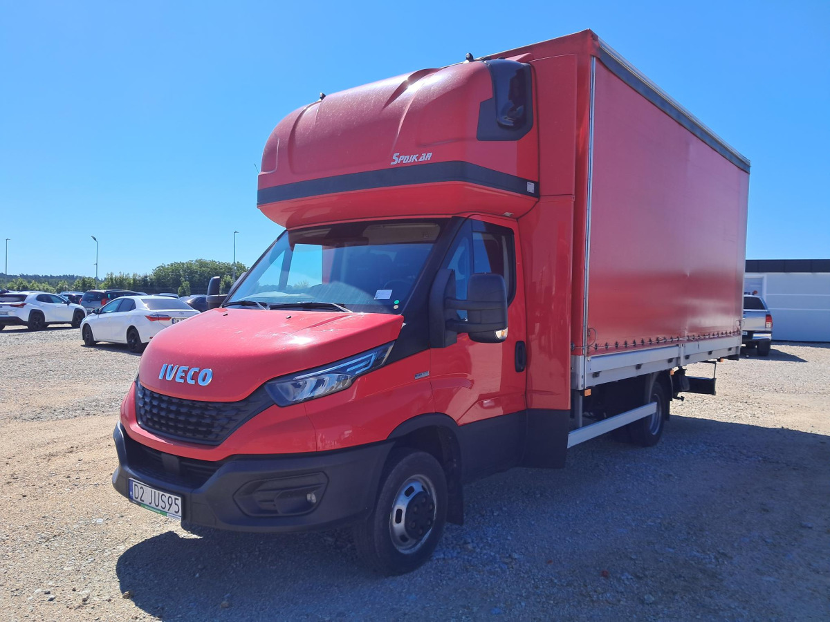 IVECO/JUSAM STANISŁAWJURKOWSKI 50C18/JU06 PLANDEKA - Véhicule utilitaire plateau baché: photos 2 IVECO/JUSAM STANISŁAWJURKOWSKI 50C18/JU06 PLANDEKA - Véhicule utilitaire plateau baché: photos 2