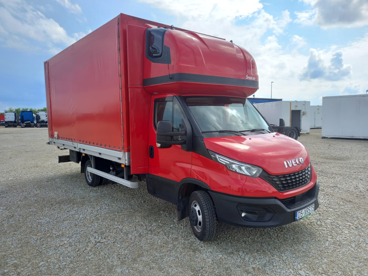 IVECO/JUSAM STANISŁAWJURKOWSKI 50C18/JU06 PLANDEKA - Véhicule utilitaire plateau baché: photos 1 IVECO/JUSAM STANISŁAWJURKOWSKI 50C18/JU06 PLANDEKA - Véhicule utilitaire plateau baché: photos 1