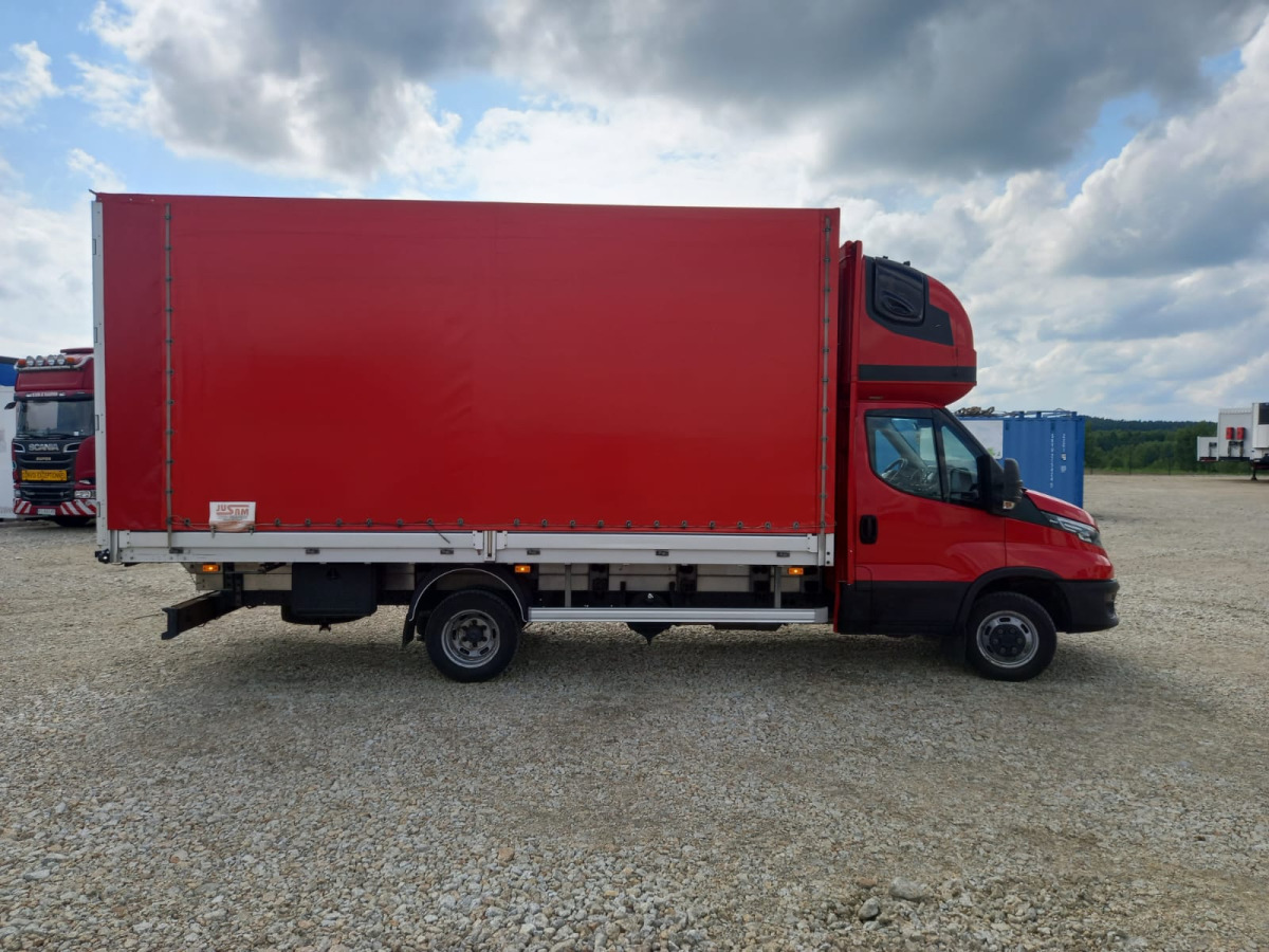 IVECO/JUSAM STANISŁAWJURKOWSKI 50C18/JU06 PLANDEKA - Véhicule utilitaire plateau baché: photos 4 IVECO/JUSAM STANISŁAWJURKOWSKI 50C18/JU06 PLANDEKA - Véhicule utilitaire plateau baché: photos 4