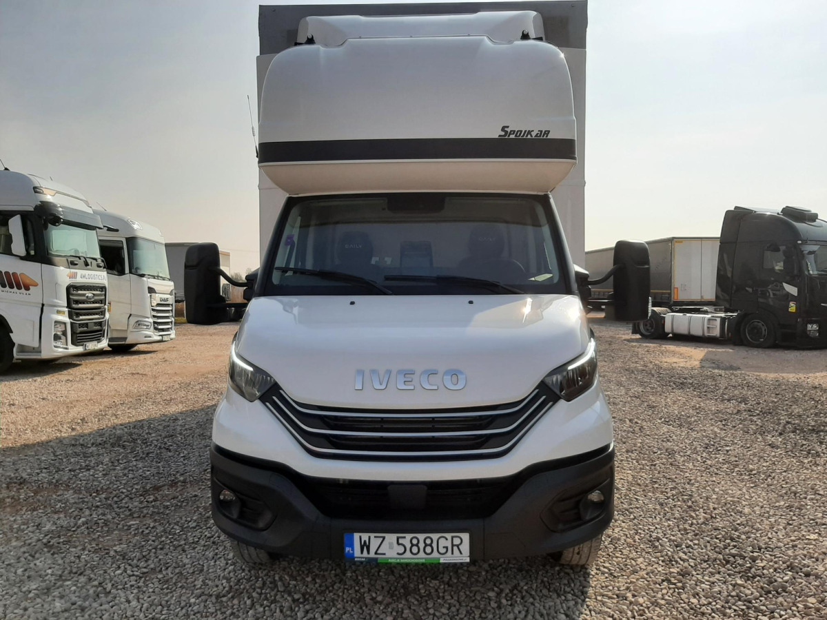 IVECO/JUSAM STANISŁAWJURKOWSKI 70C18/JU06 PLANDEKA Z WINDĄ - Véhicule utilitaire plateau baché: photos 3 IVECO/JUSAM STANISŁAWJURKOWSKI 70C18/JU06 PLANDEKA Z WINDĄ - Véhicule utilitaire plateau baché: photos 3