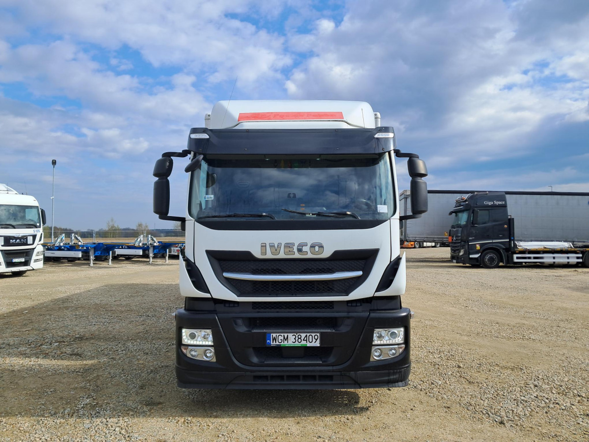 IVECO STRALIS KONTENER Z WINDĄ - Camion fourgon: photos 2 IVECO STRALIS KONTENER Z WINDĄ - Camion fourgon: photos 2
