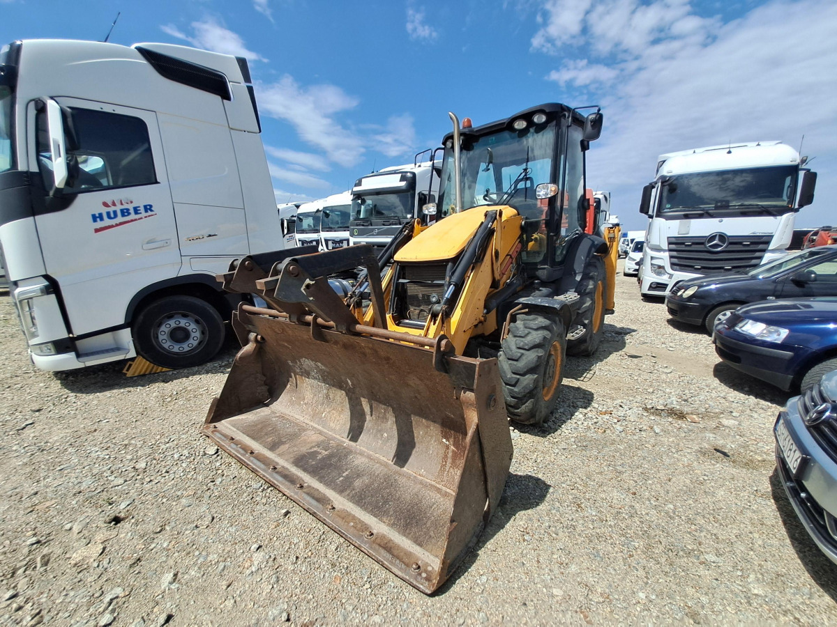 Koparko-ładowarka – JCB 3CX 14M4WE – 2014 – 8135 kg – wielofunkcyjna - Tractopelle: photos 2 Koparko-ładowarka – JCB 3CX 14M4WE – 2014 – 8135 kg – wielofunkcyjna - Tractopelle: photos 2