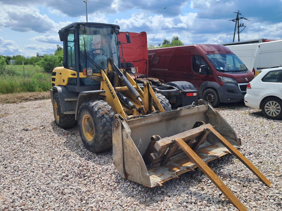 Ładowarka kołowa – YANMAR V80 – 2017 – 8841.9 mtg - Chargeuse sur pneus: photos 1 Ładowarka kołowa – YANMAR V80 – 2017 – 8841.9 mtg - Chargeuse sur pneus: photos 1