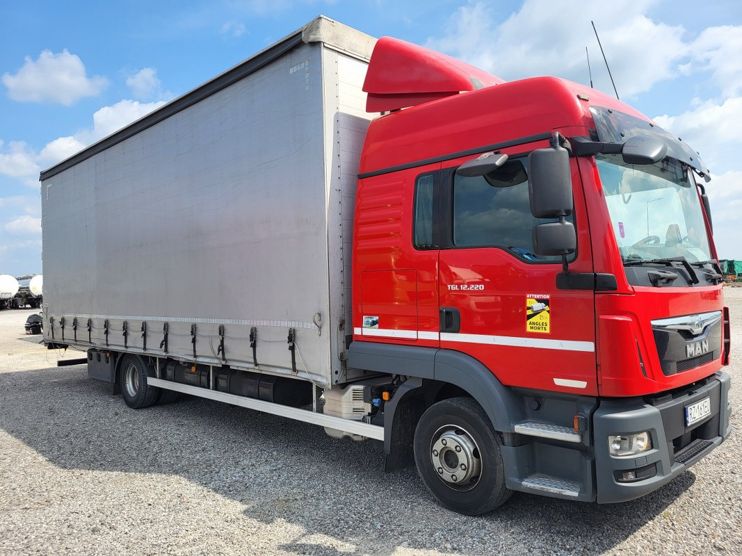 MAN TGL 12.220 SOLÓWKA - Camion à rideaux coulissants: photos 4 MAN TGL 12.220 SOLÓWKA - Camion à rideaux coulissants: photos 4