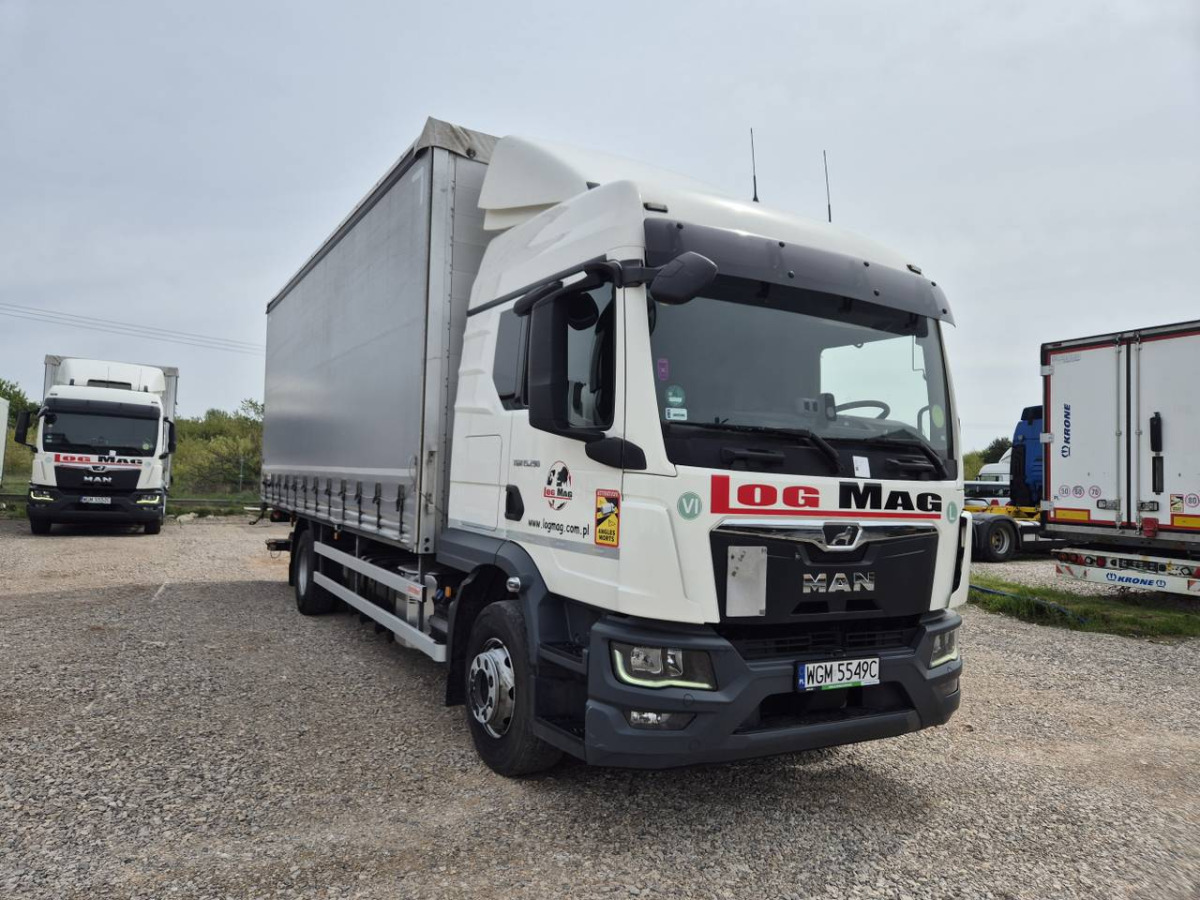 MAN TGM SOLÓWKA - Camion à rideaux coulissants: photos 1 MAN TGM SOLÓWKA - Camion à rideaux coulissants: photos 1