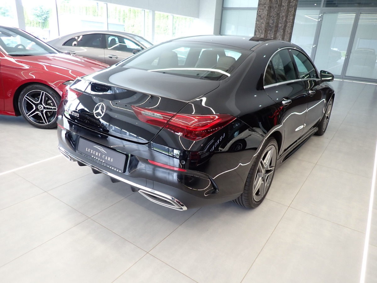 MERCEDES BENZ CLA 200 SEDAN - Berline: photos 3 MERCEDES BENZ CLA 200 SEDAN - Berline: photos 3