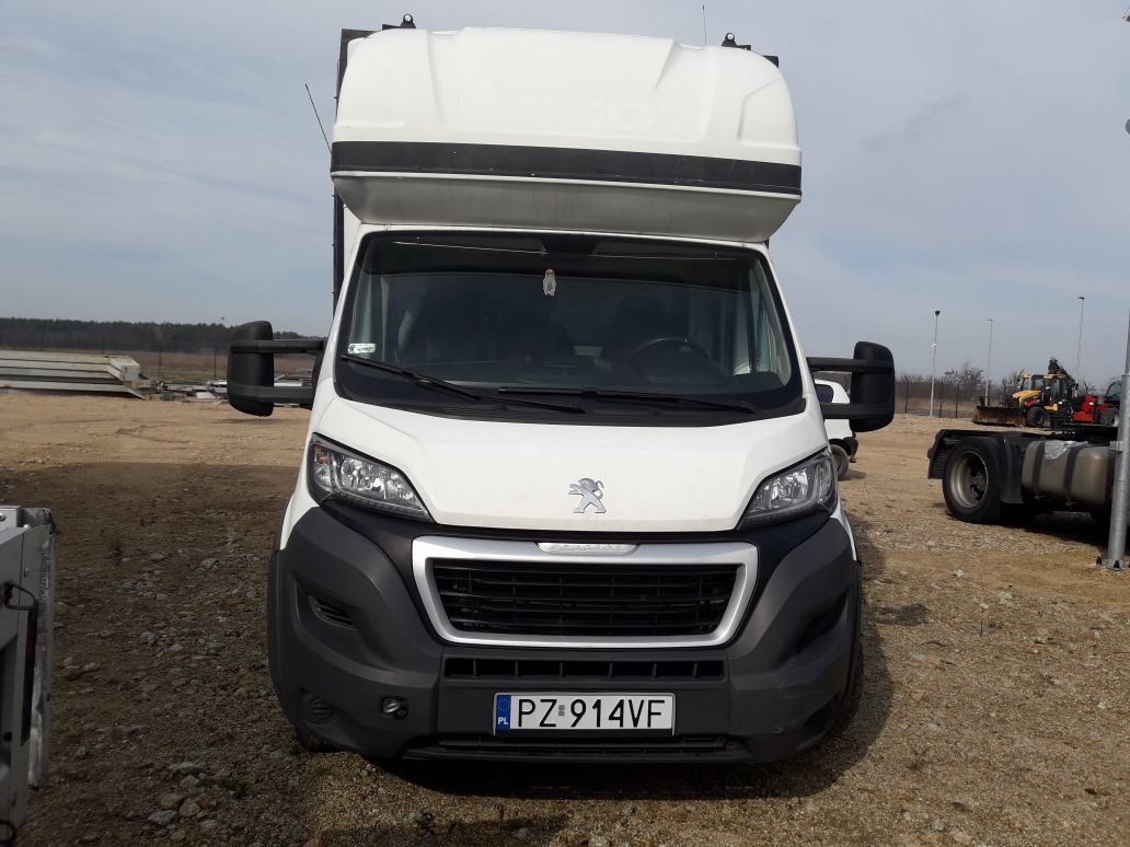 PEUGEOT BOXER PLANDEKA - Véhicule utilitaire plateau baché: photos 4 PEUGEOT BOXER PLANDEKA - Véhicule utilitaire plateau baché: photos 4