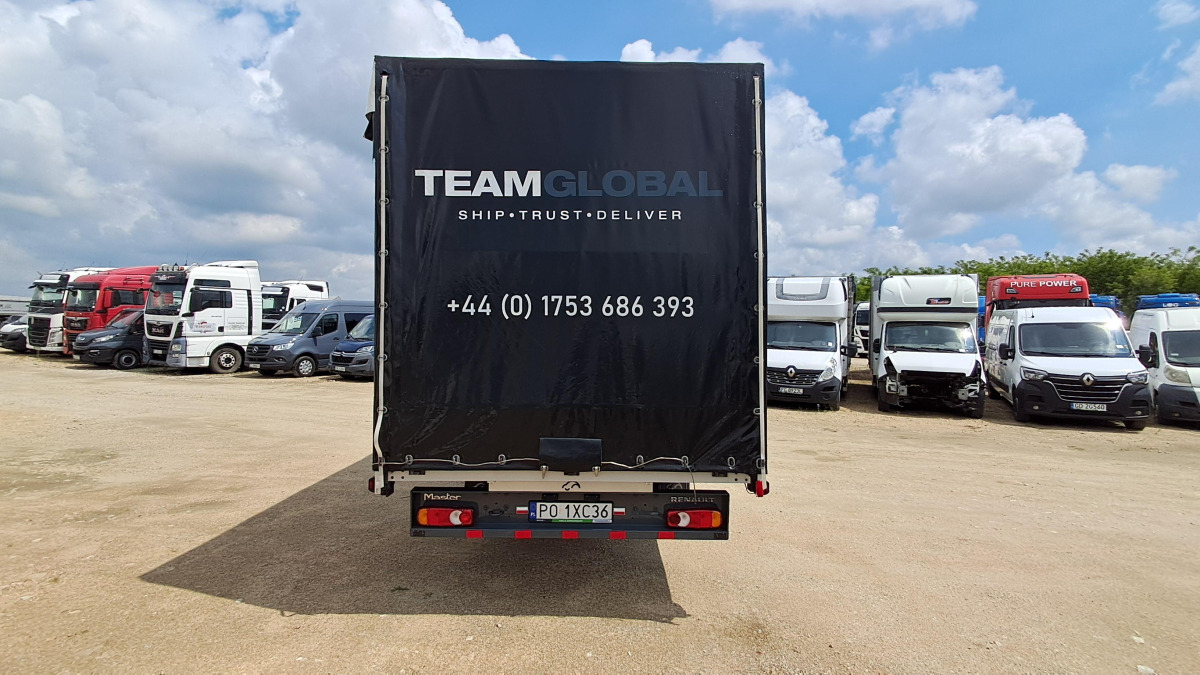 RENAULT/CARPOL MASTER PLANDEKA - Véhicule utilitaire plateau baché: photos 4 RENAULT/CARPOL MASTER PLANDEKA - Véhicule utilitaire plateau baché: photos 4
