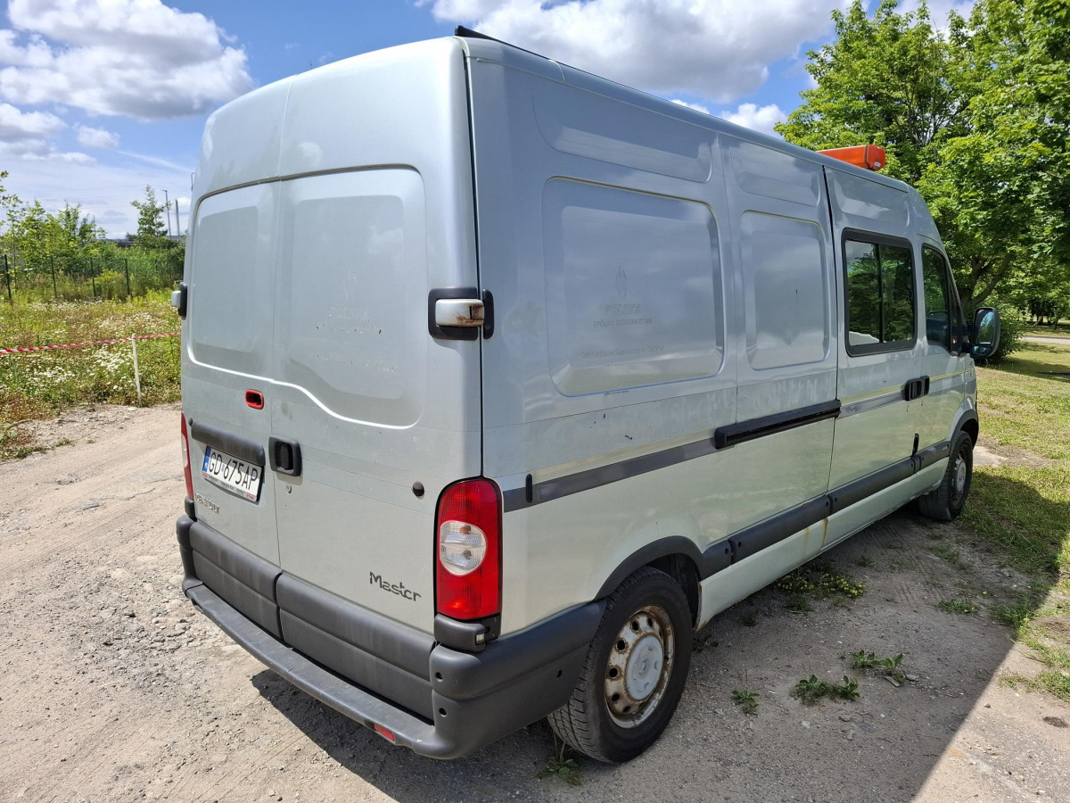 RENAULT MASTER BRYGADÓWKA - Utilitaire double cabine: photos 3 RENAULT MASTER BRYGADÓWKA - Utilitaire double cabine: photos 3