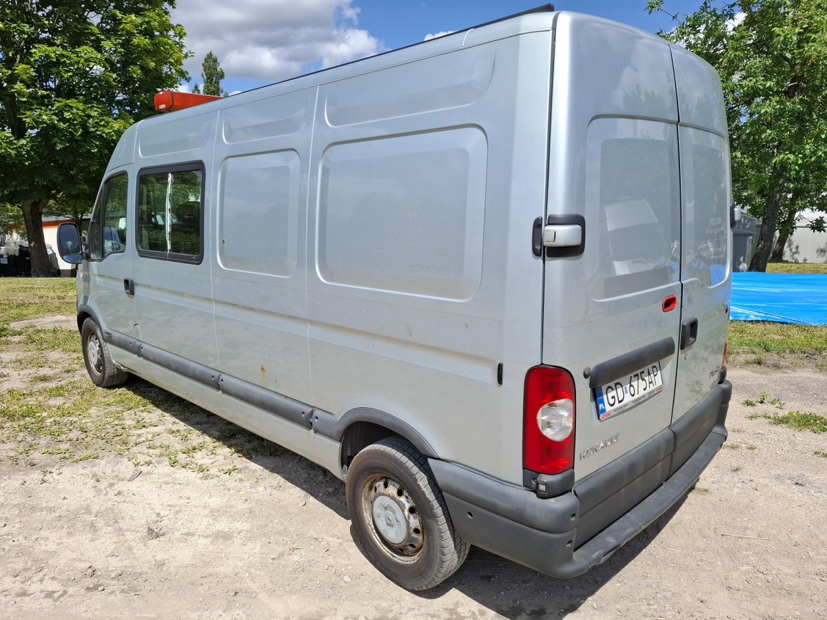 RENAULT MASTER BRYGADÓWKA - Utilitaire double cabine: photos 4 RENAULT MASTER BRYGADÓWKA - Utilitaire double cabine: photos 4