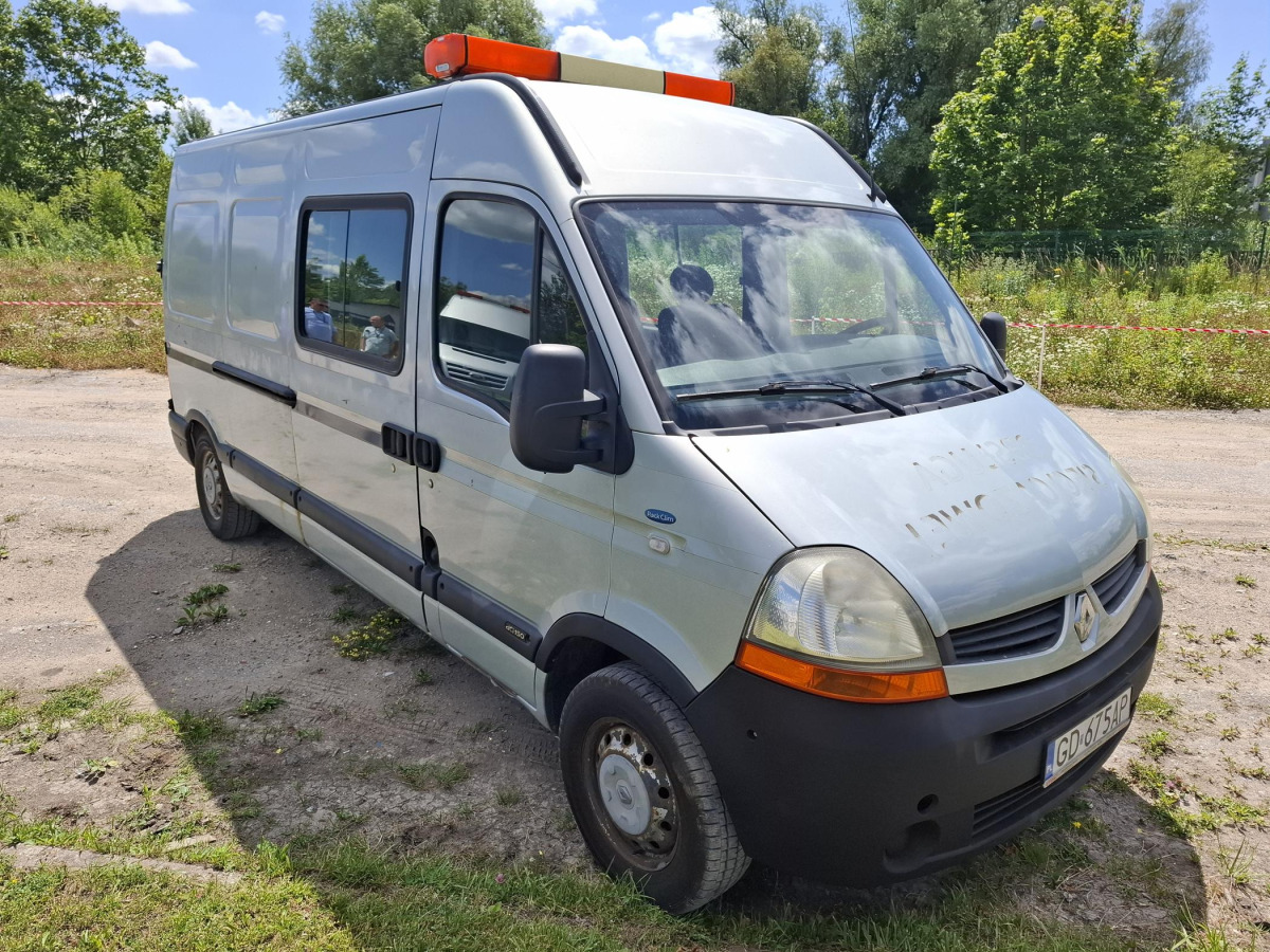 RENAULT MASTER BRYGADÓWKA - Utilitaire double cabine: photos 1 RENAULT MASTER BRYGADÓWKA - Utilitaire double cabine: photos 1