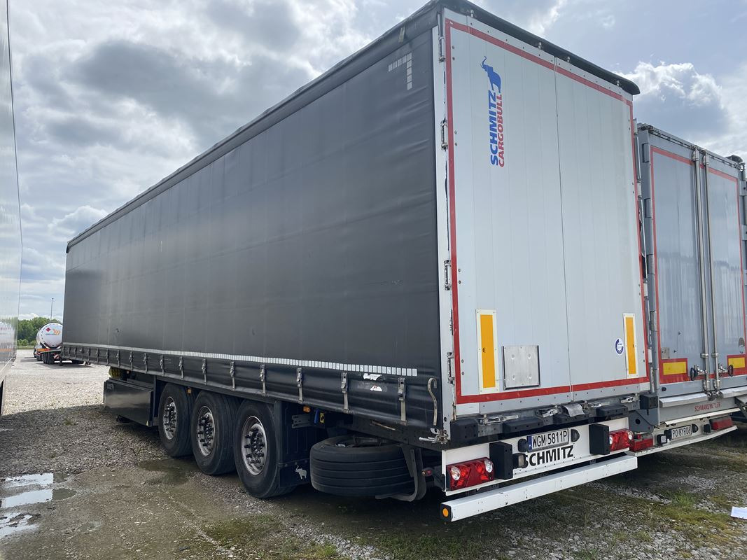 SCHMITZ CARGOBULL SCB S3T FIRANA - Remorque rideaux coulissants: photos 2 SCHMITZ CARGOBULL SCB S3T FIRANA - Remorque rideaux coulissants: photos 2