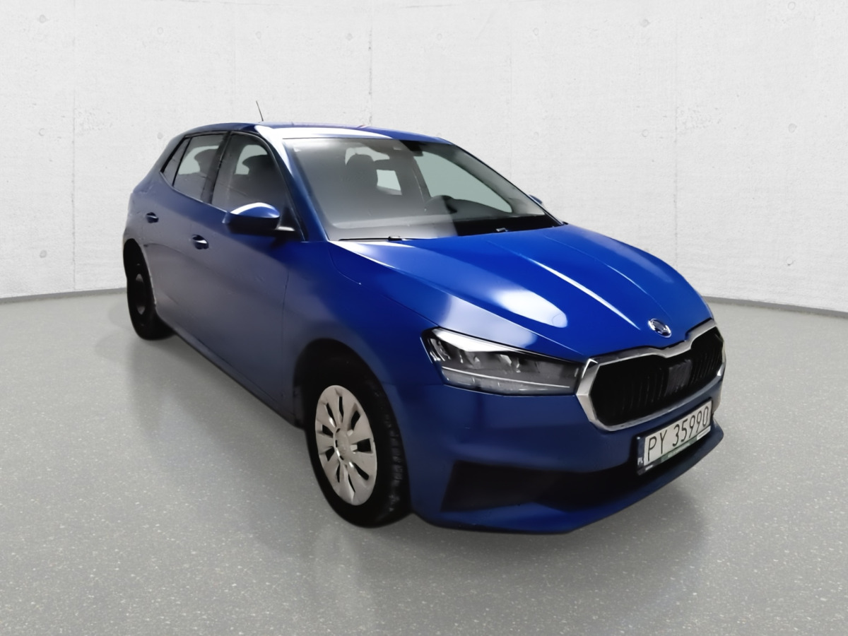 SKODA FABIA HATCHBACK - Voiture: photos 2 SKODA FABIA HATCHBACK - Voiture: photos 2