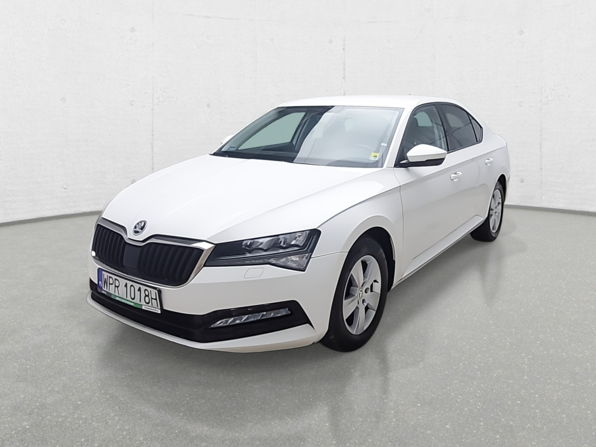 SKODA SUPERB SEDAN - Voiture: photos 4 SKODA SUPERB SEDAN - Voiture: photos 4
